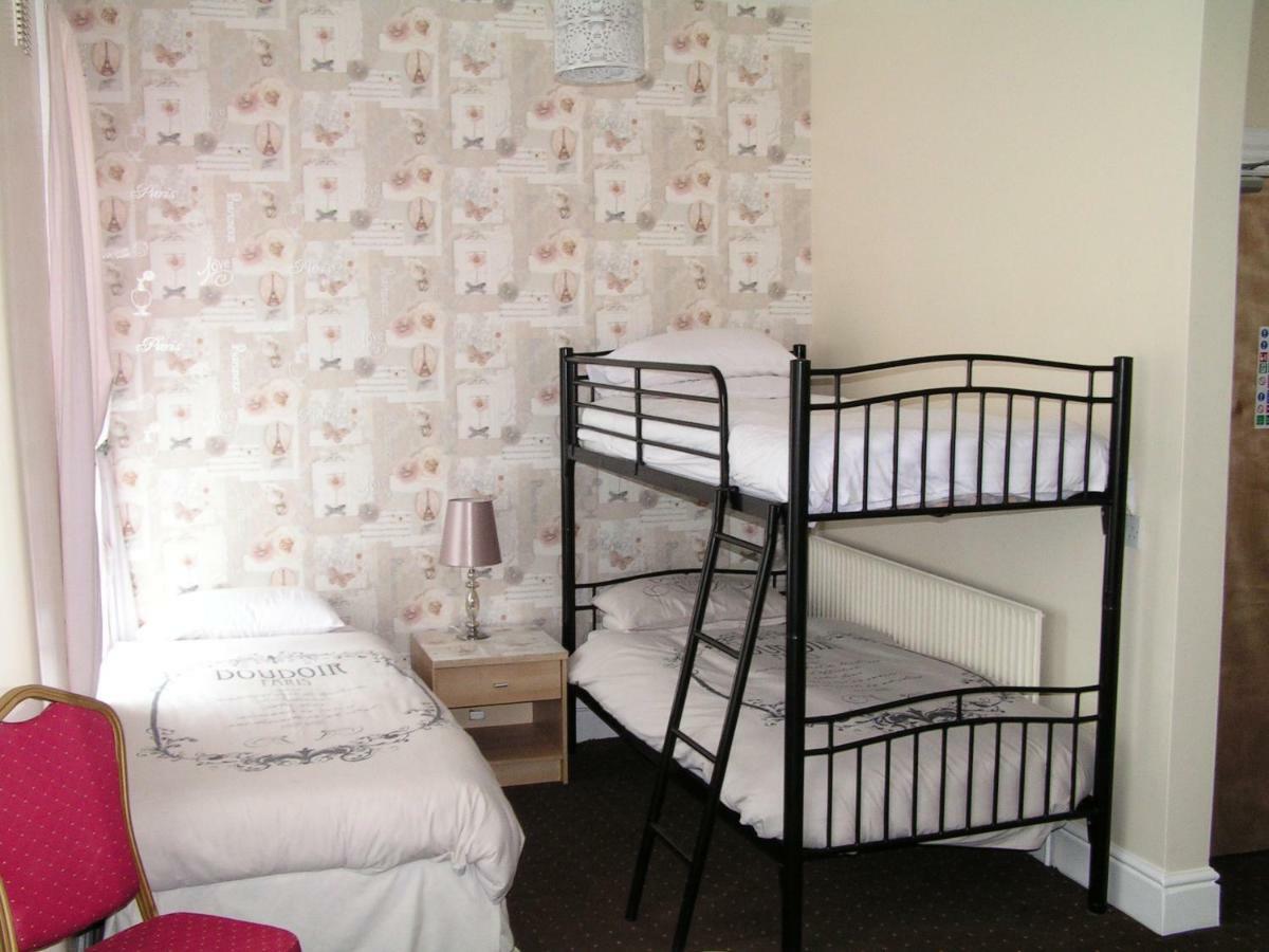 Sunny Ives Hotel Блекпул Екстериор снимка